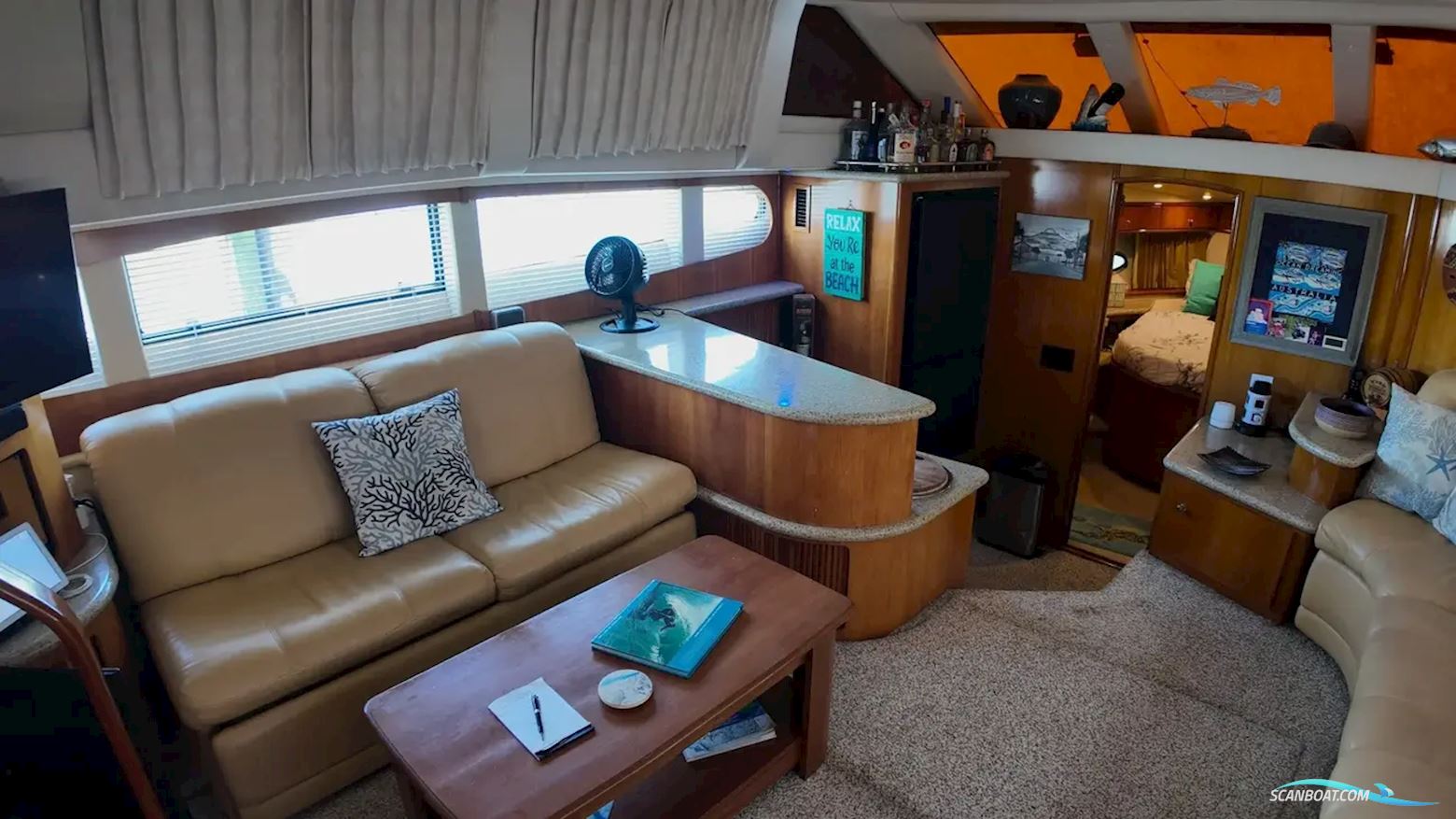 Carver 396 Motor Yacht