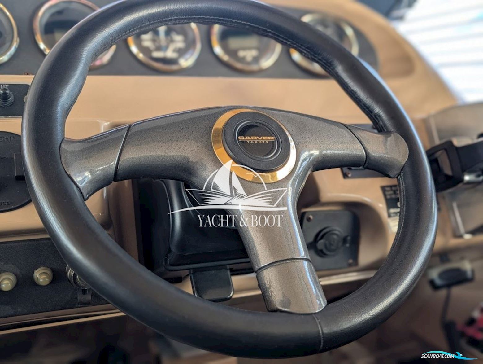 Carver 450 Voyager Pilothouse