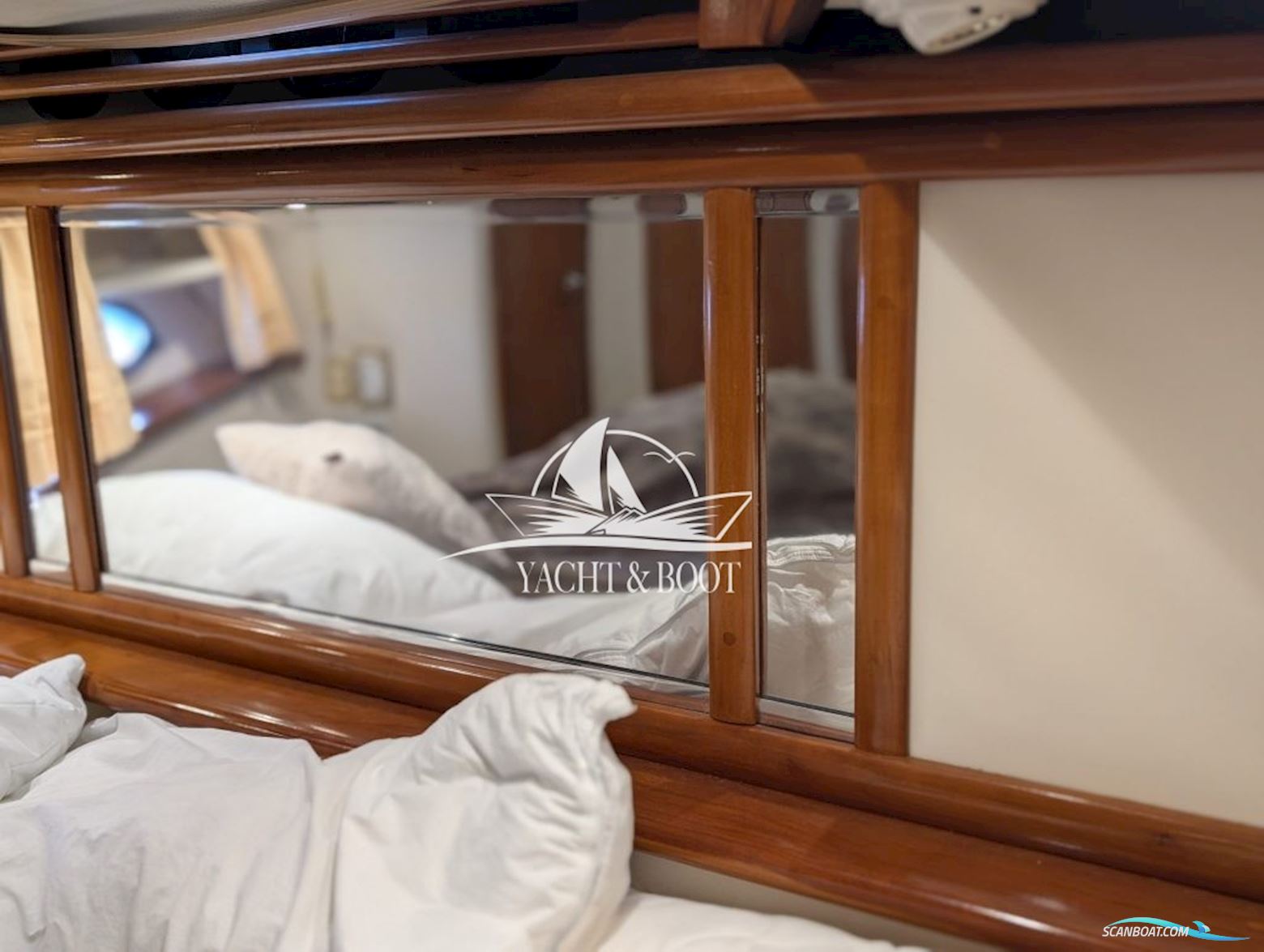 Carver 450 Voyager Pilothouse