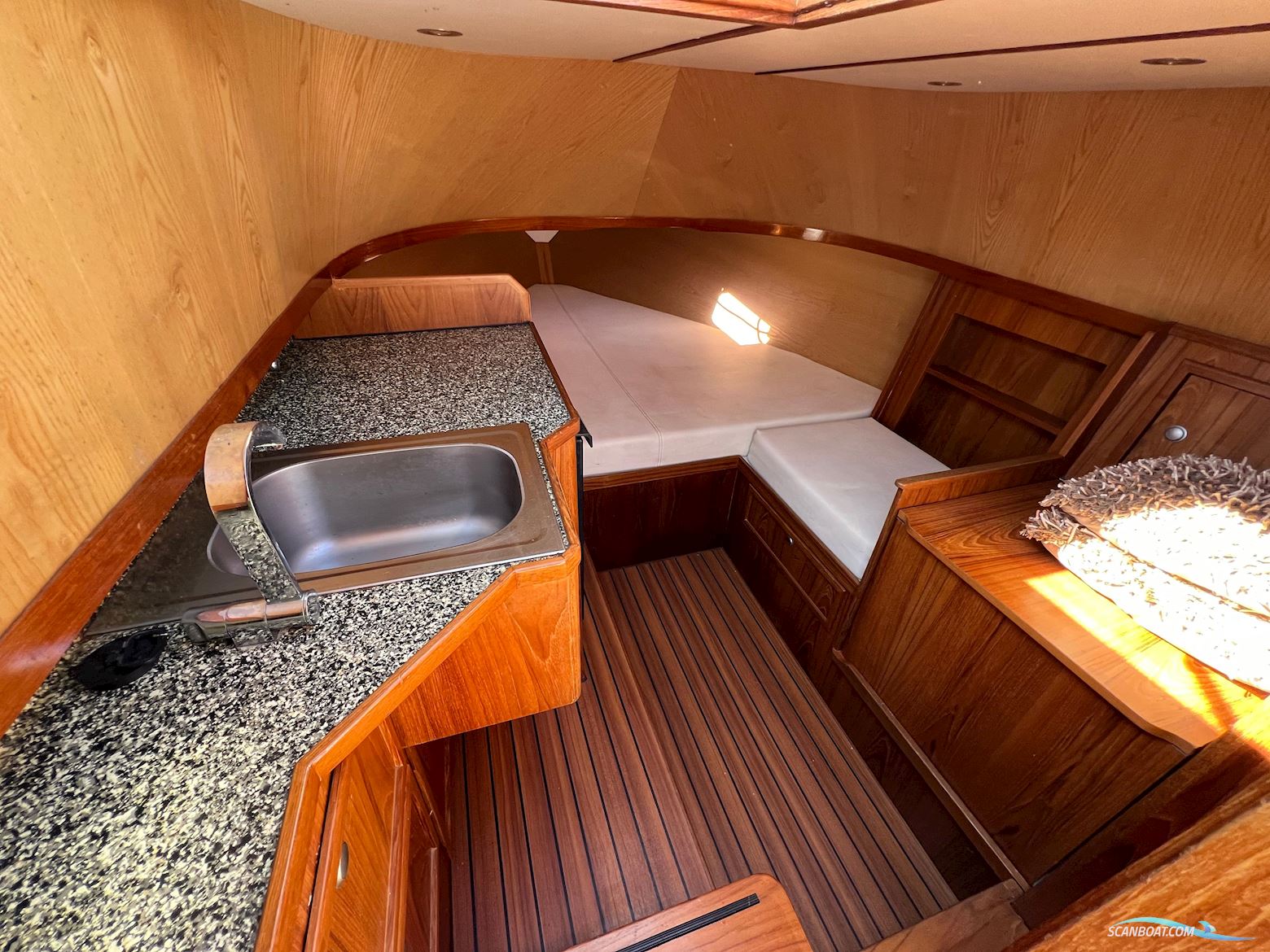 Center Console Blackfish Crossover 900