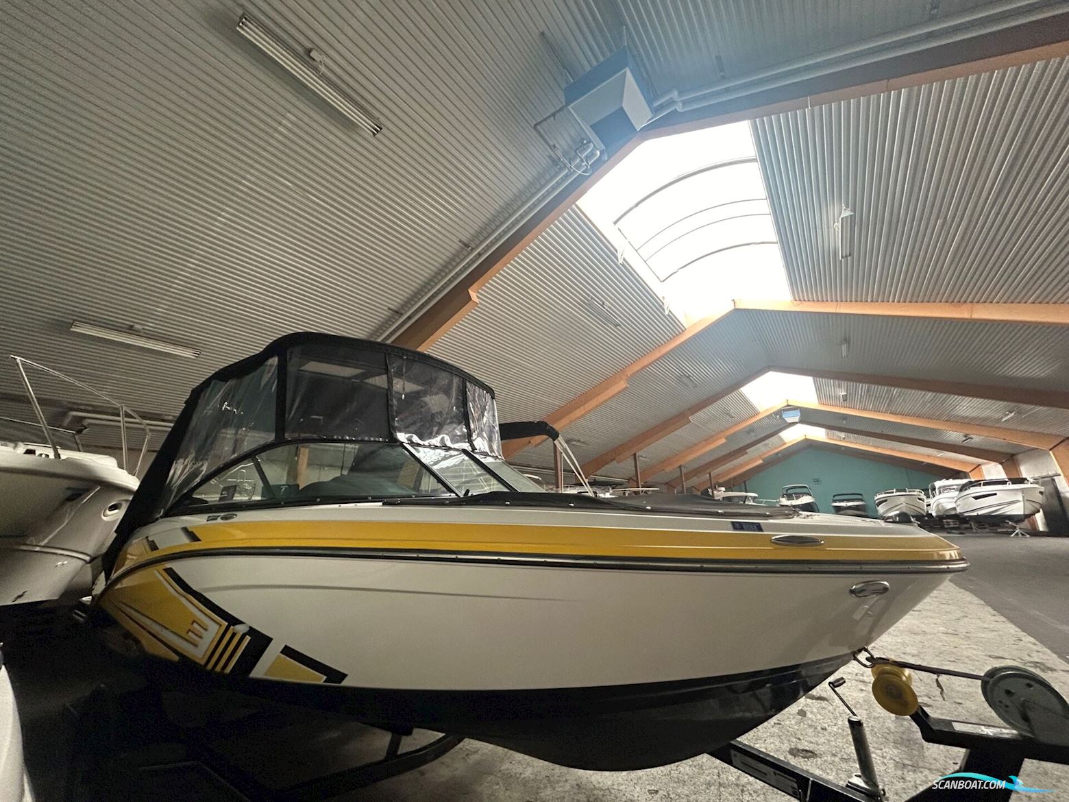 Chaparral 203 Vortex (VRX)