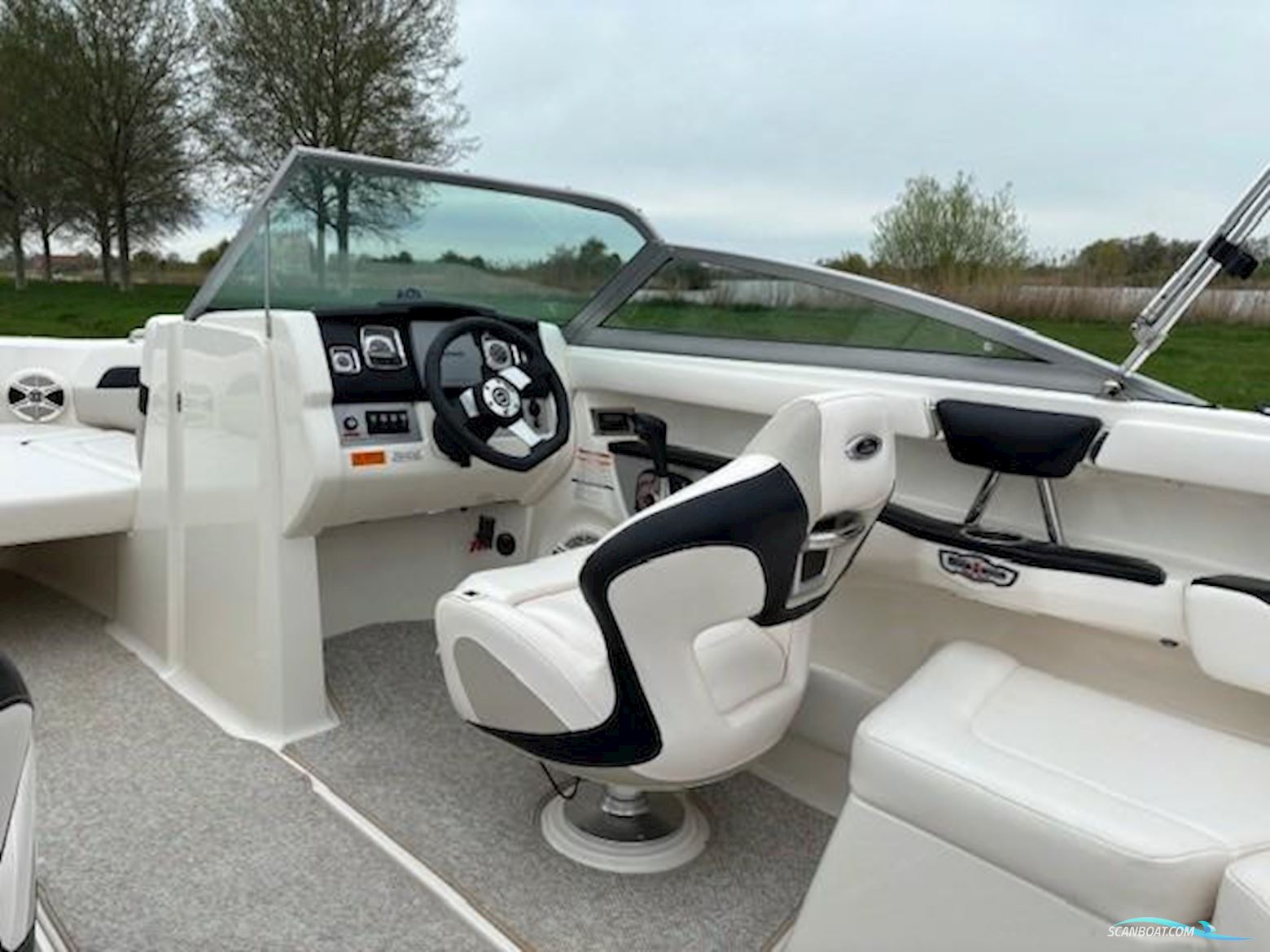 Chaparral 226 Ssi WT Sportboot