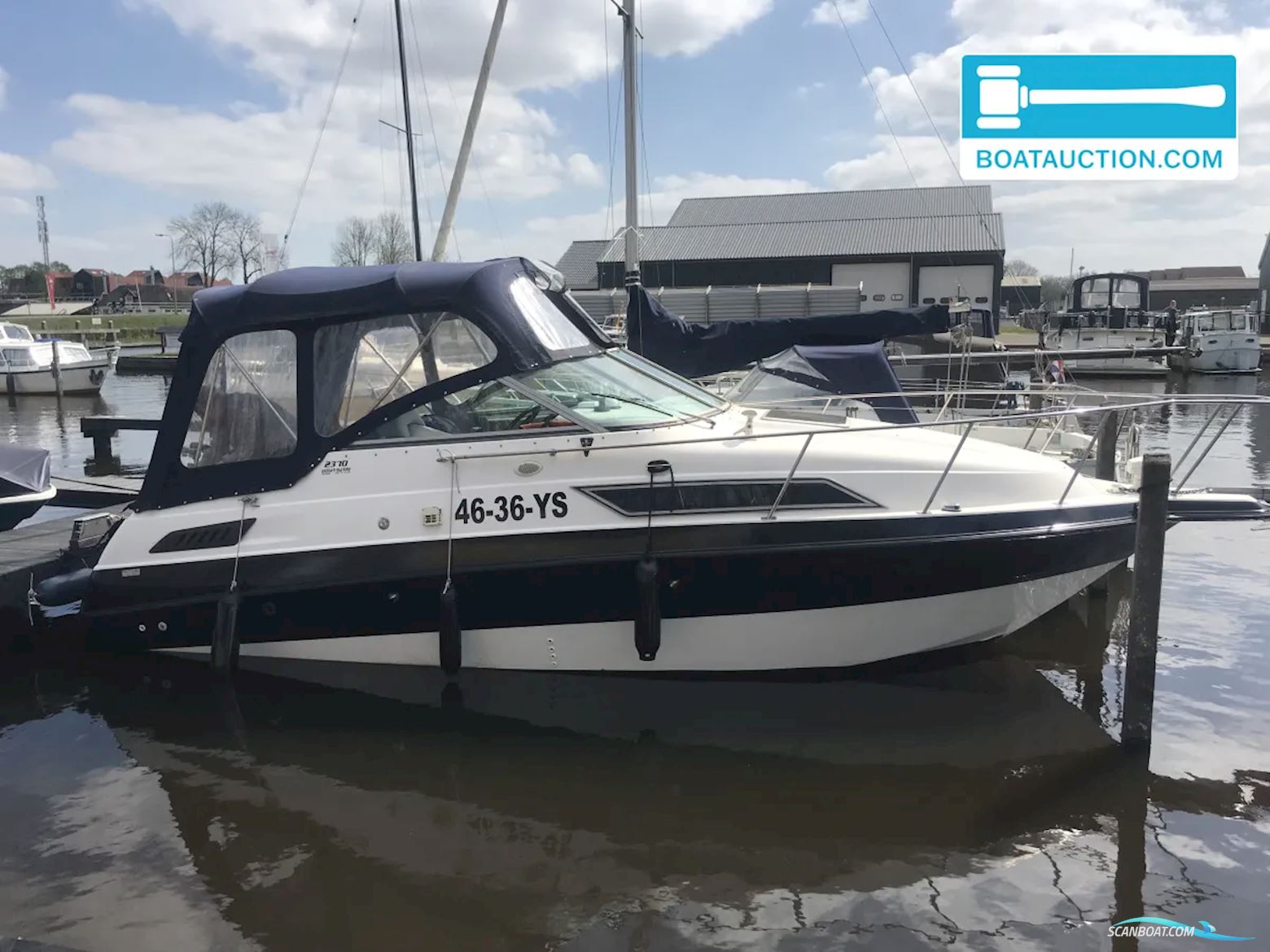 Chaparral 2370 SL Motorbåd 1991, med Mercury motor, Holland