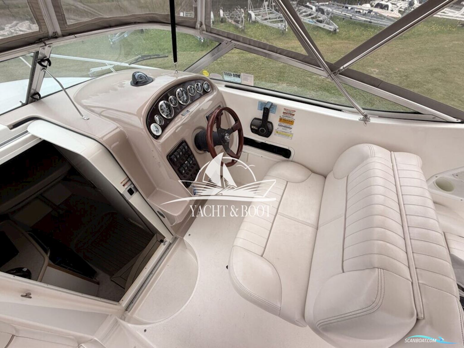 Chaparral 240 Signatur