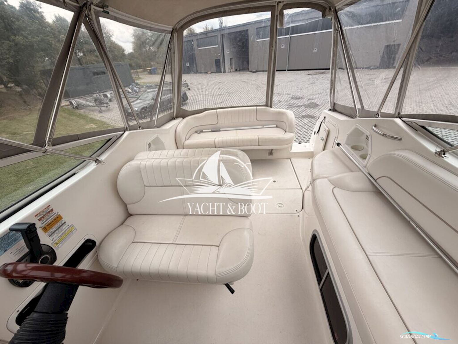Chaparral 240 Signatur