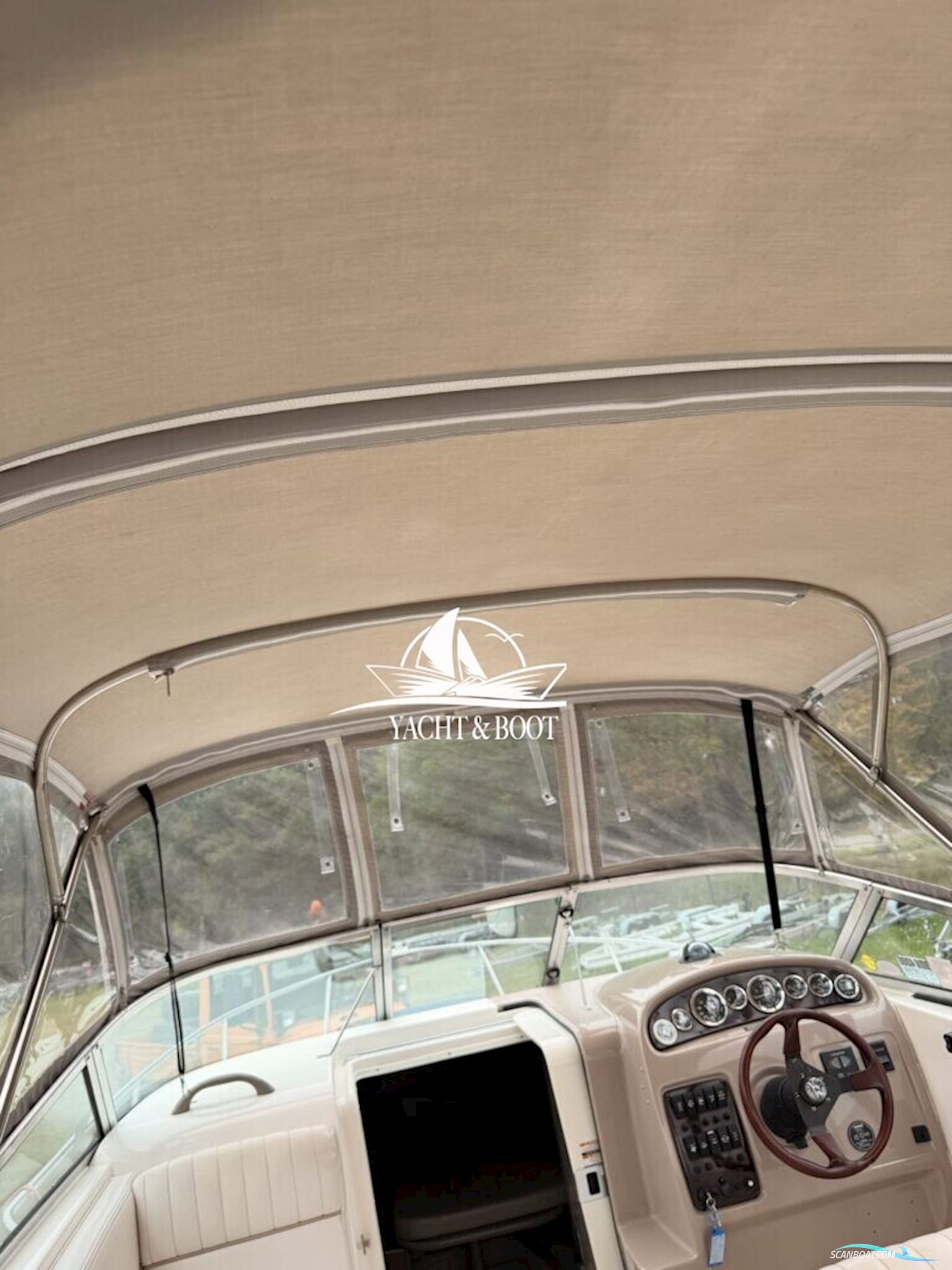 Chaparral 240 Signatur