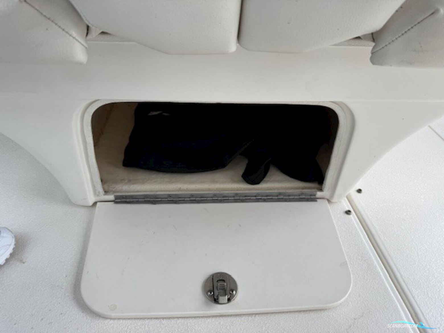 Chaparral 240 Signature