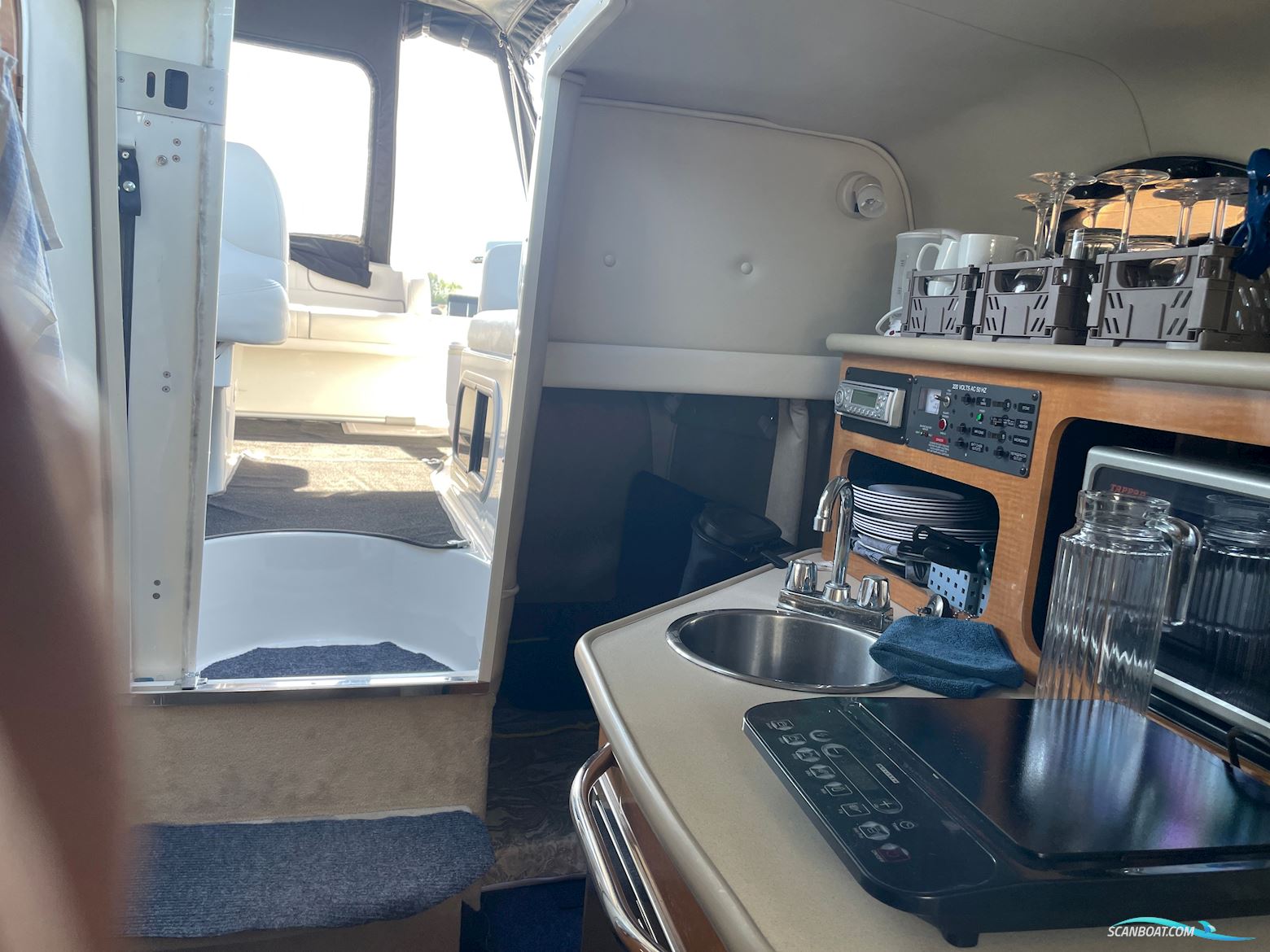 Chaparral 240 Signature