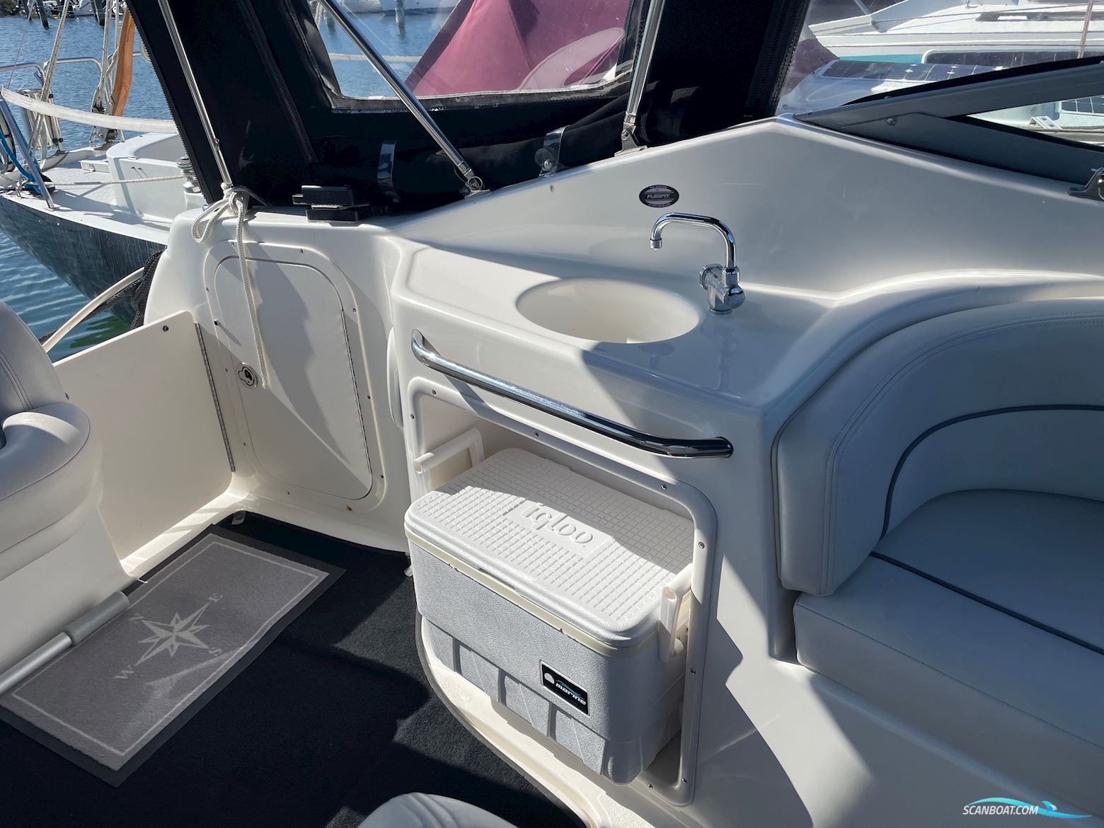 Chaparral 240 Signature