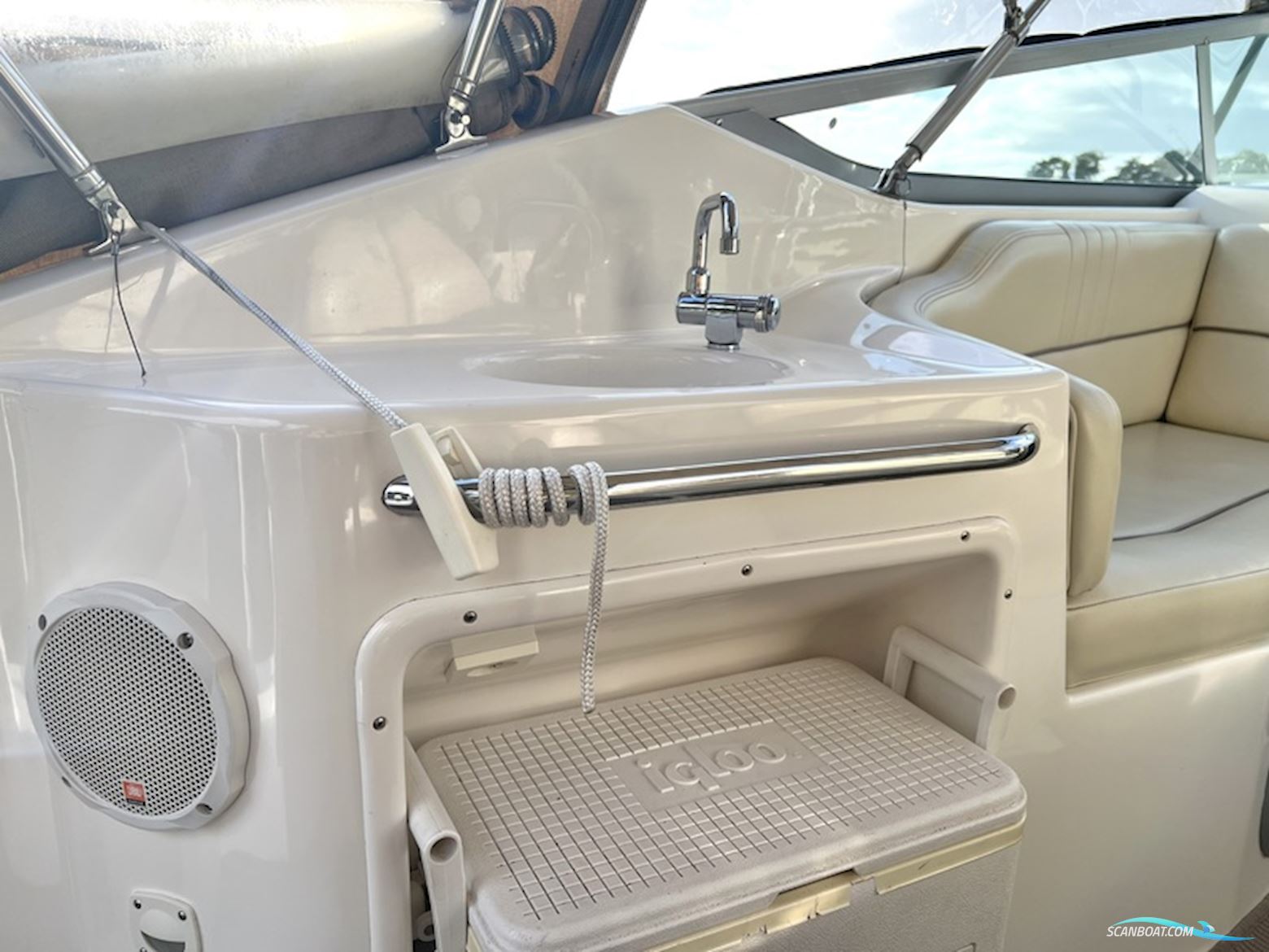 Chaparral 240 signature