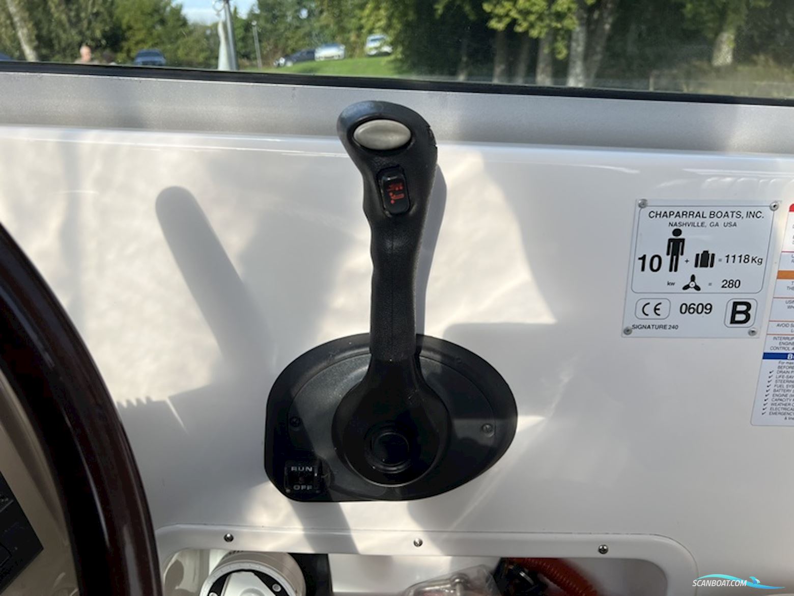 Chaparral 240 signature