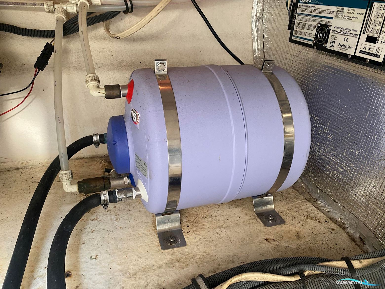 Chaparral 250 Signature