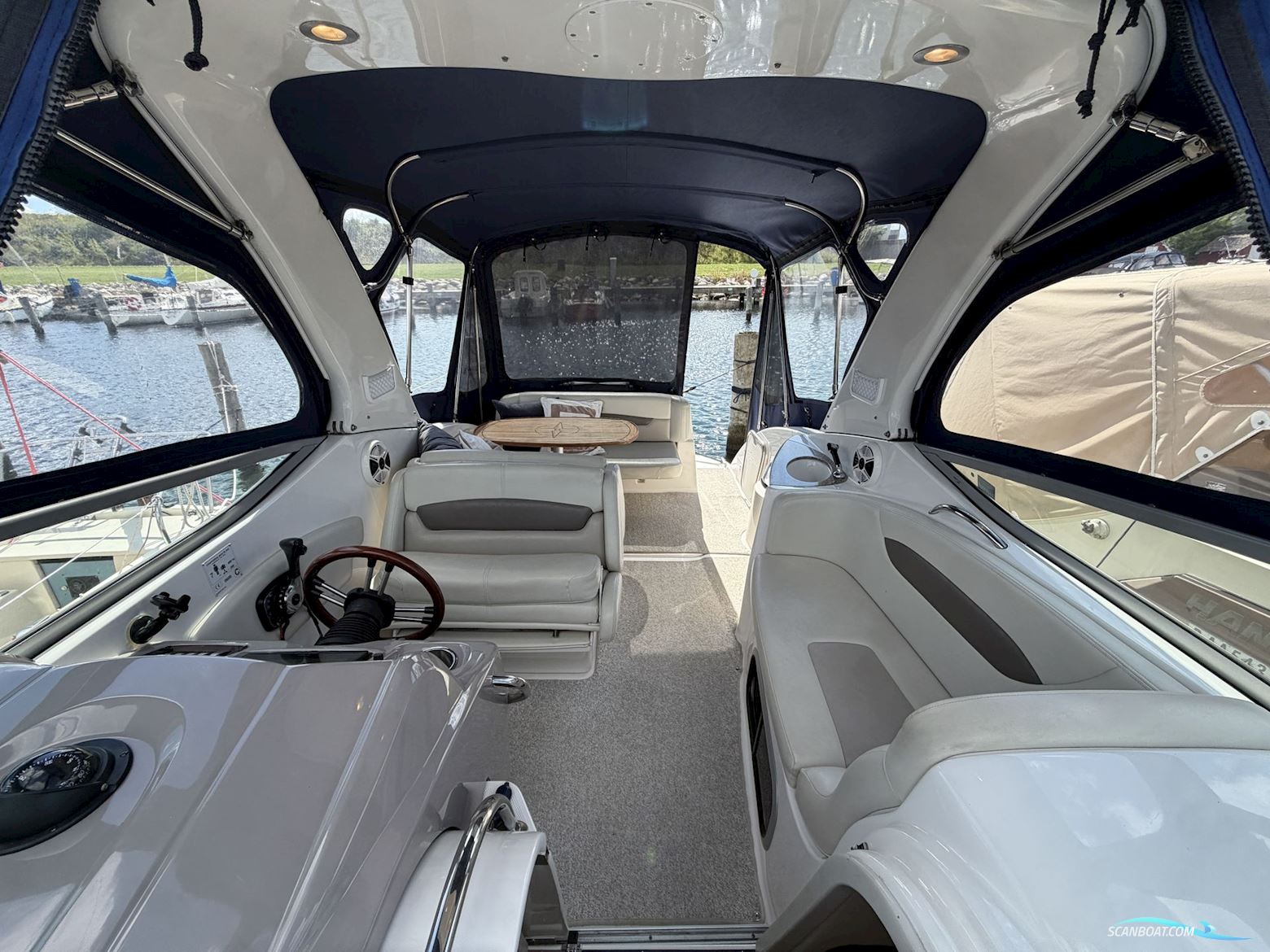 Chaparral 270 Signature