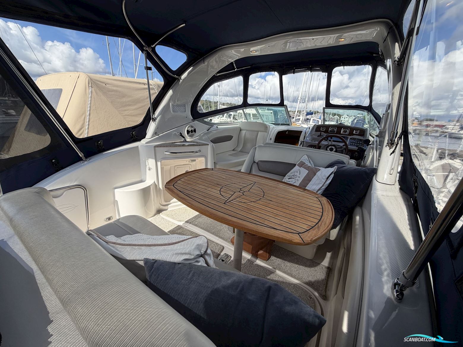 Chaparral 270 Signature