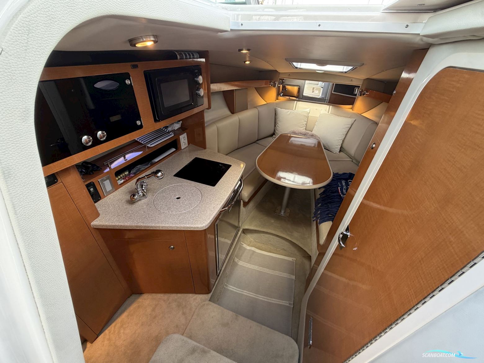 Chaparral 270 Signature