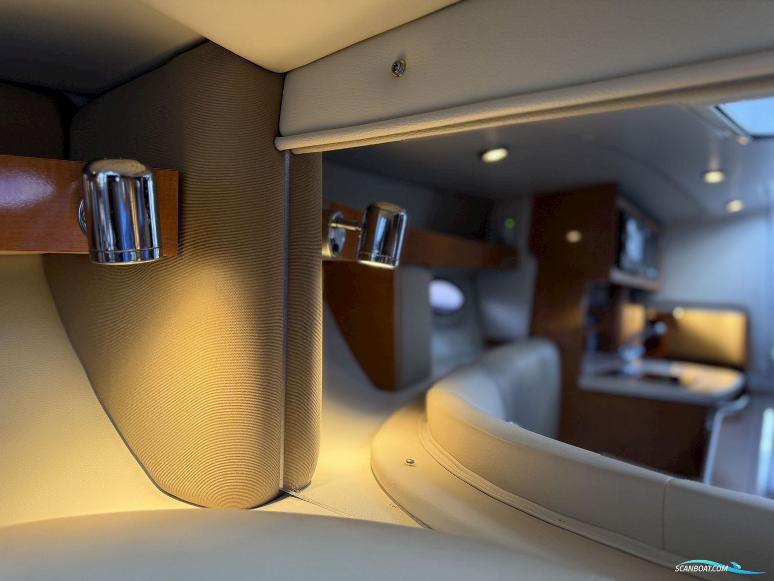 Chaparral 270 Signature