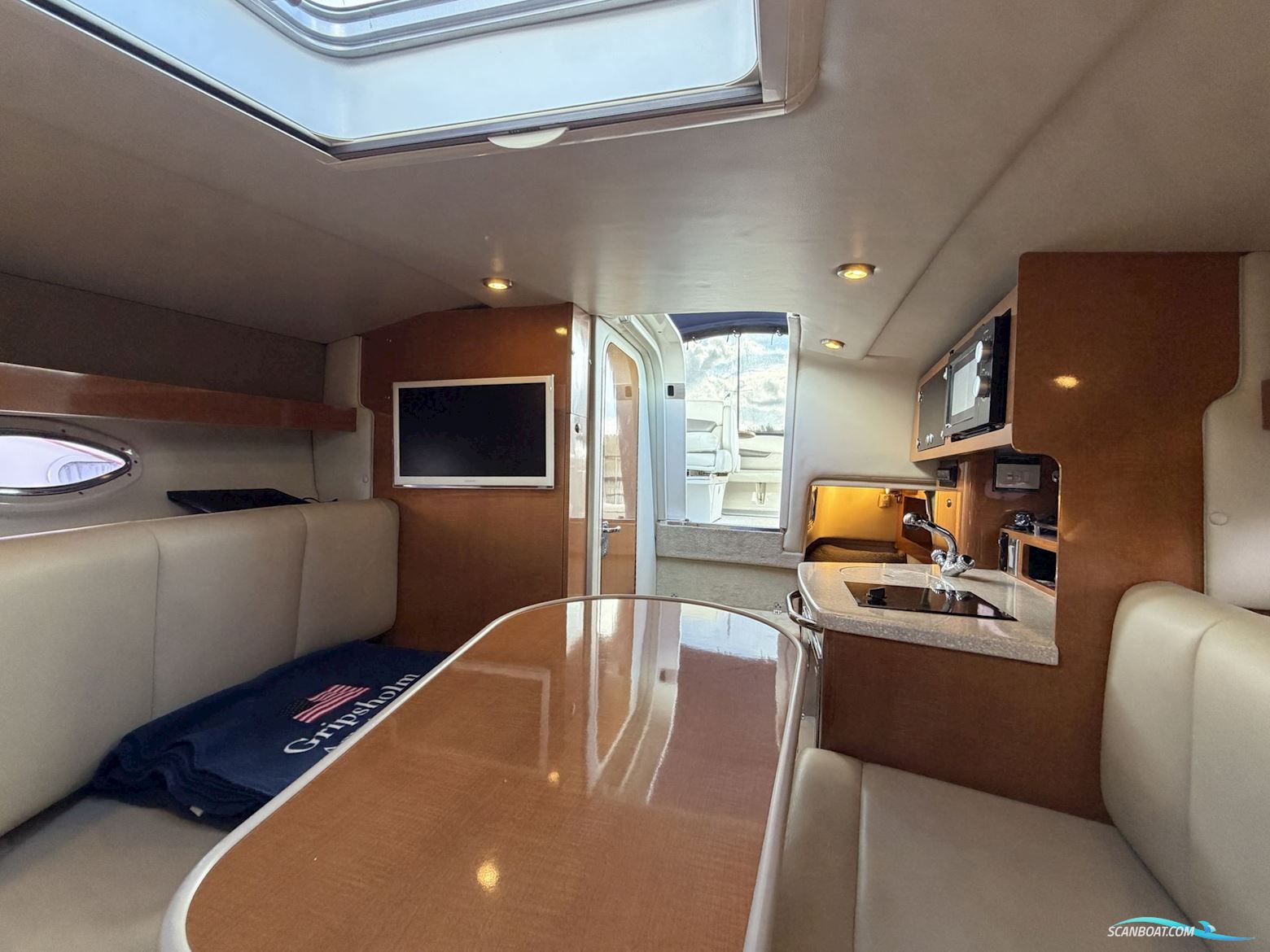 Chaparral 270 Signature