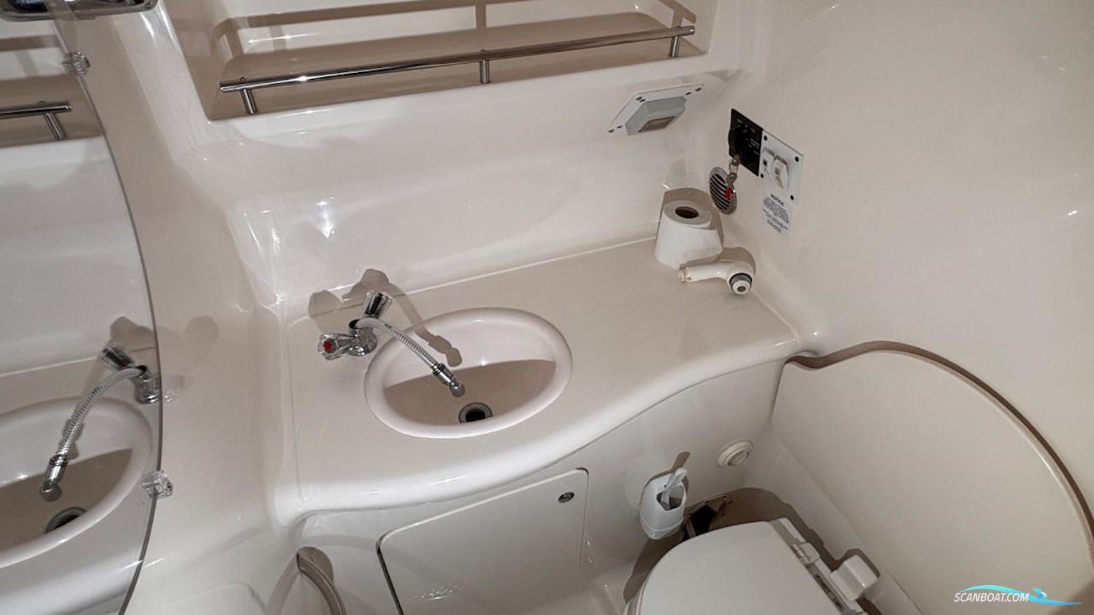 Chaparral 280 Signature