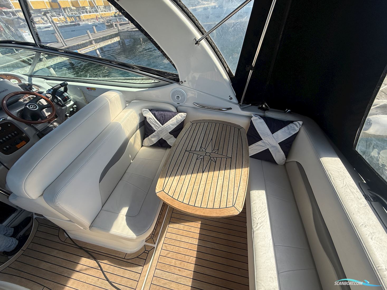 Chaparral 280 Signature