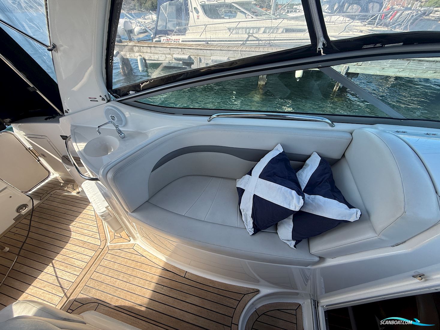 Chaparral 280 Signature