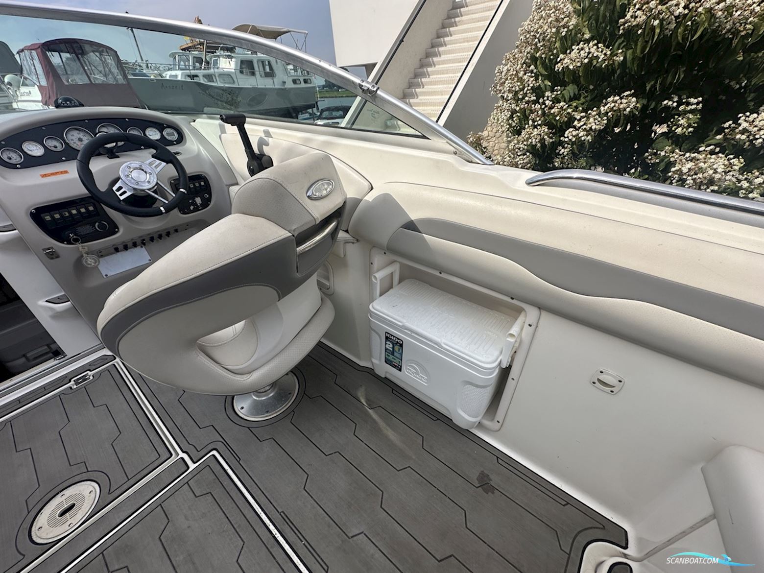 Chaparral 325 Ssi