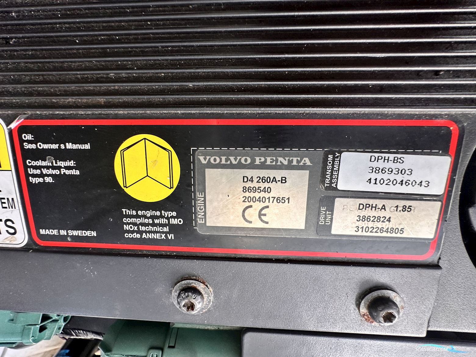 Chaparral 330 Signature