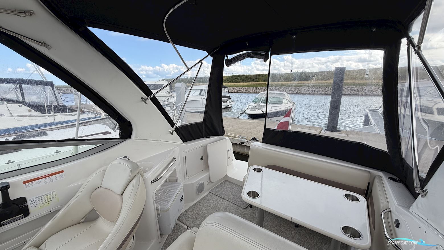 Chaparral Signature 260