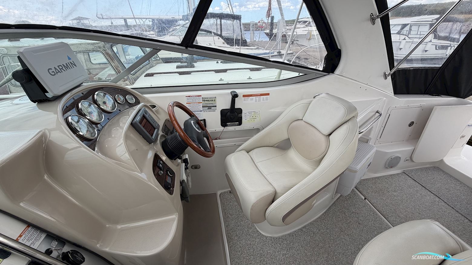 Chaparral Signature 260