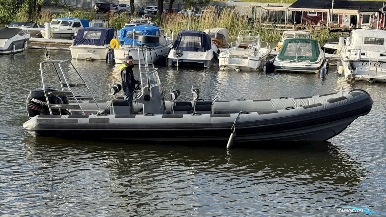 Charter 30 Motorbåd 2008, med Mercury motor, Sverige