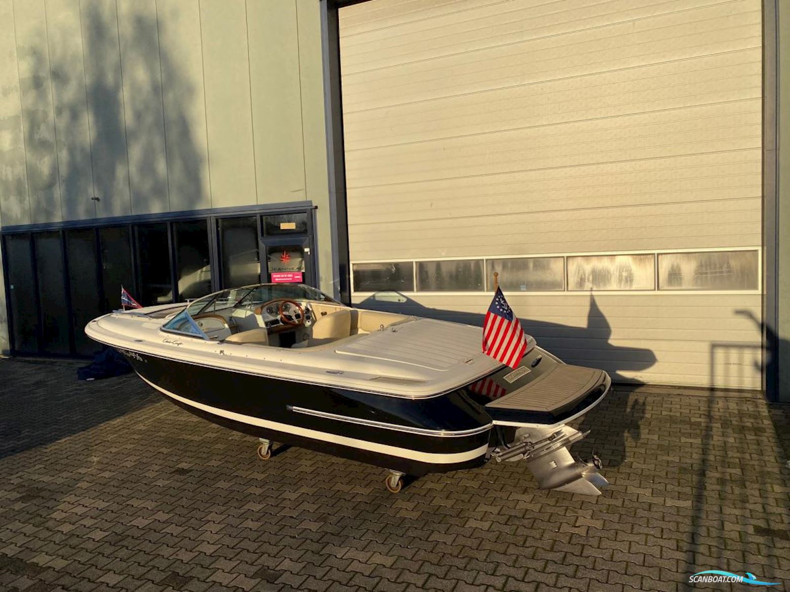 Chris Craft 22 Lancer Rumble