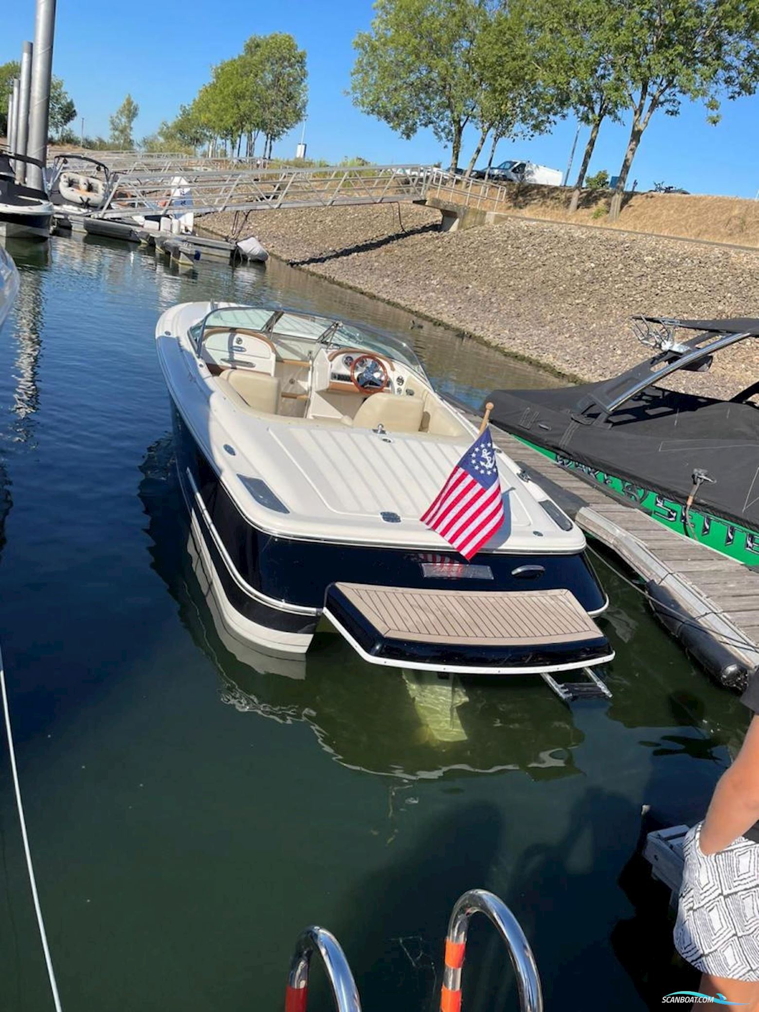 Chris Craft 22 Lancer Rumble