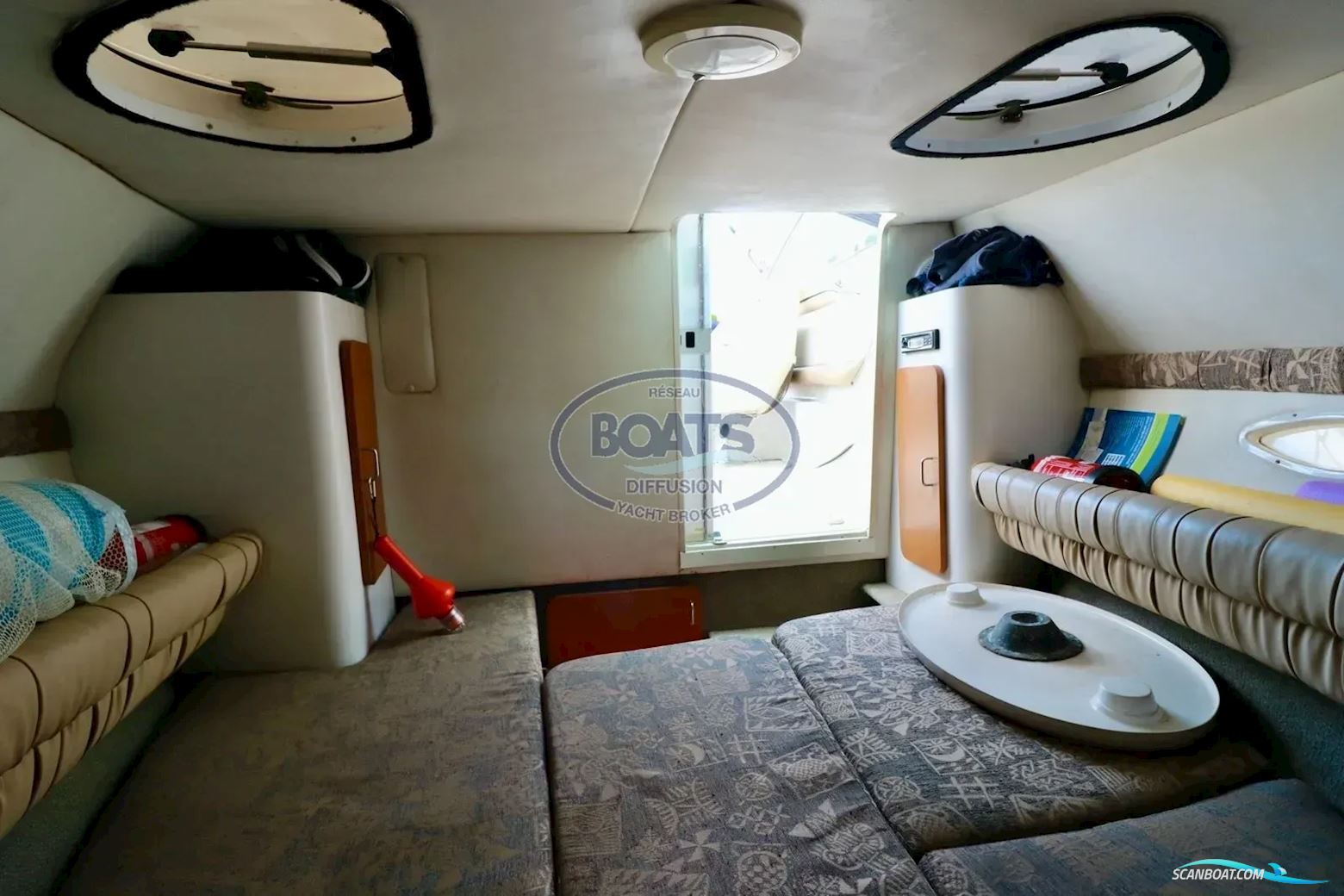 Chris Craft 245 Cuddy Laine