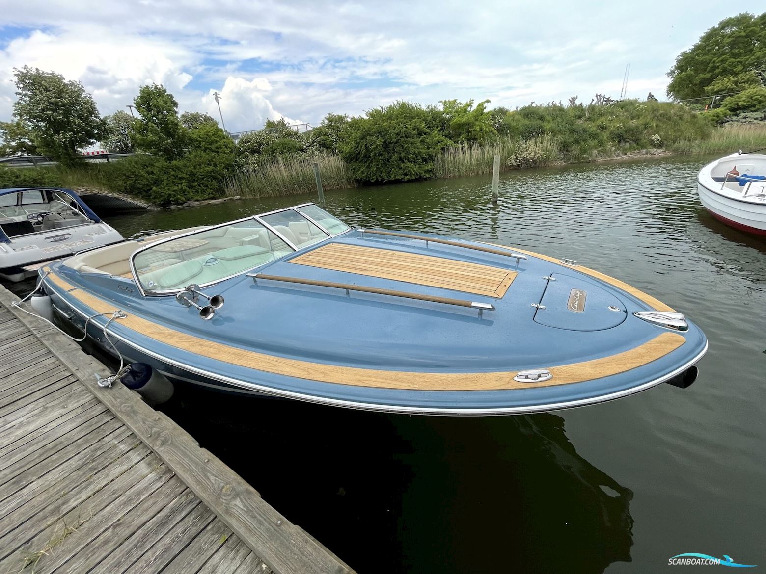 Chris Craft 28 Corsair