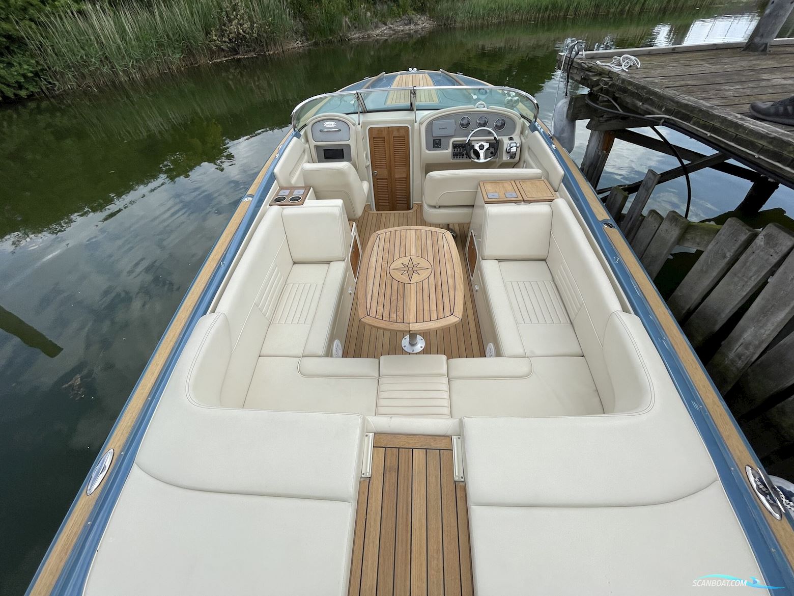 Chris Craft 28 Corsair