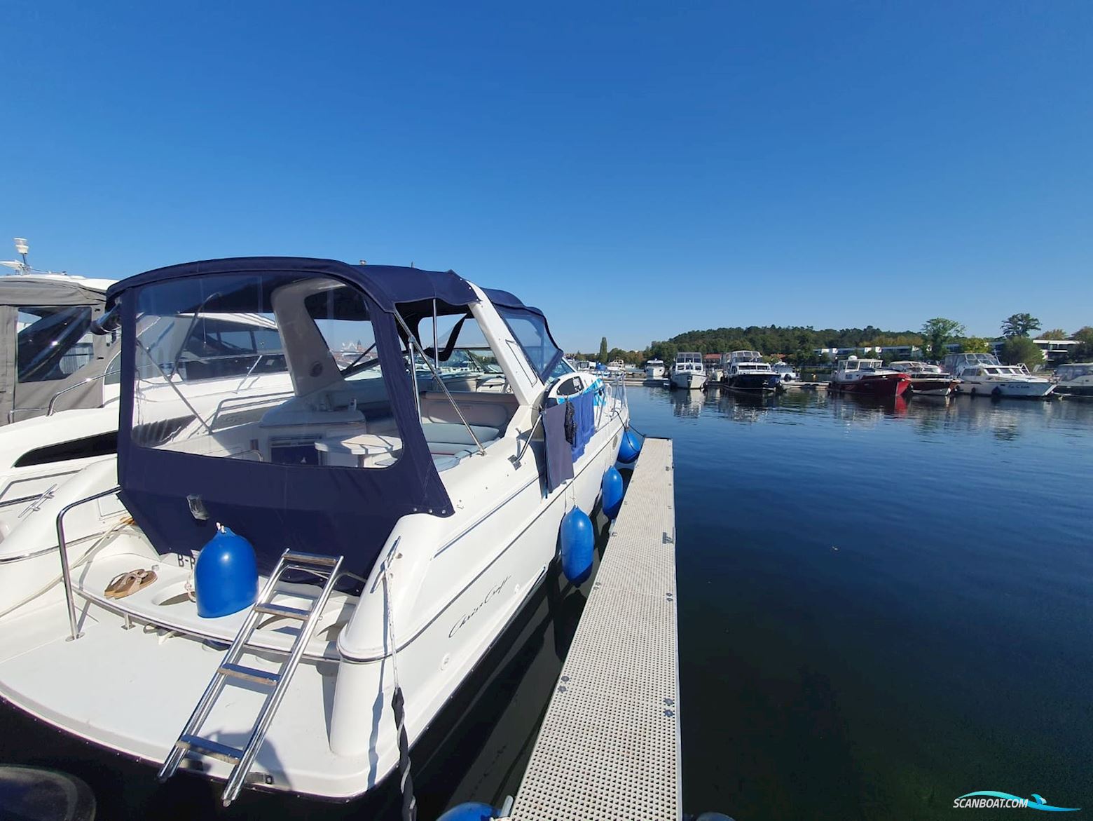 Chris Craft 302 Crowne