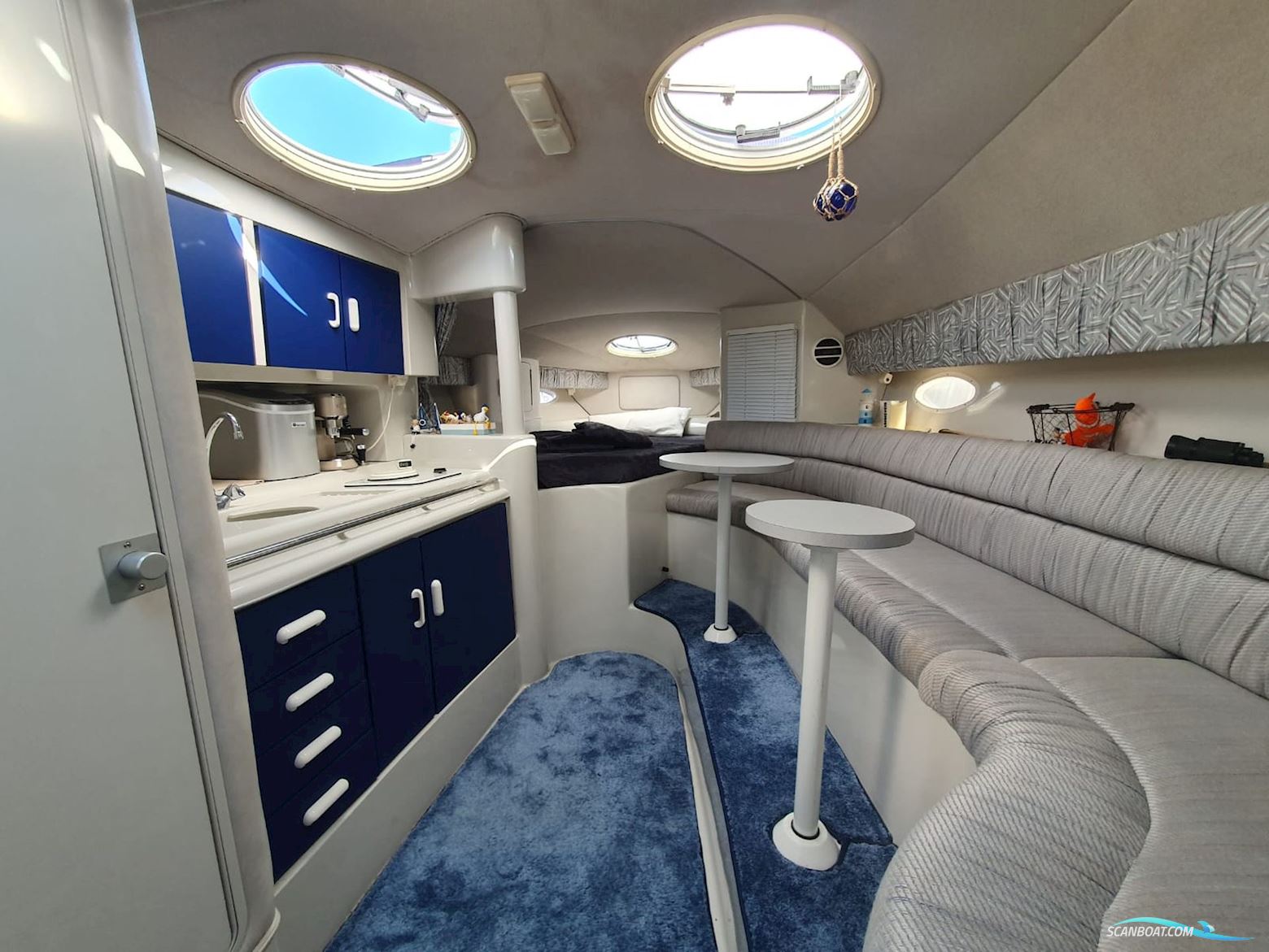 Chris Craft 302 Crowne