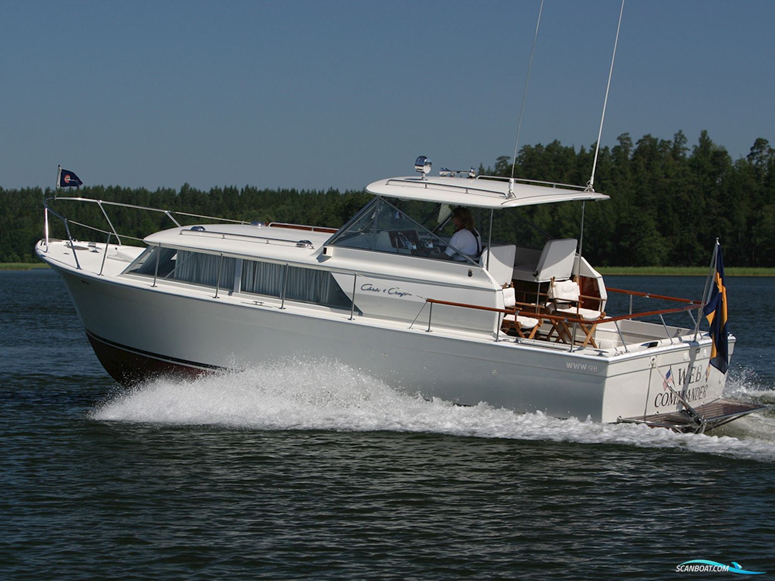 Chris-Craft 31 Commander Motorbåd 1967, med Mercruiser motor, Sverige