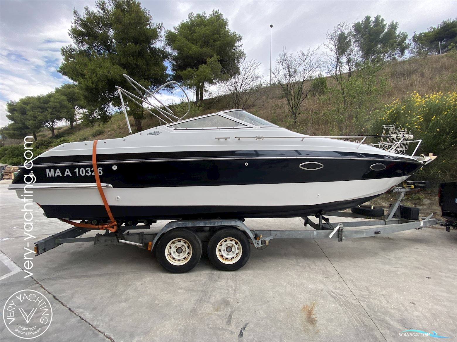 Chris Craft Concept 25 Motorbåd 1995, med Volvo Penta V8-270-B motor, Frankrig