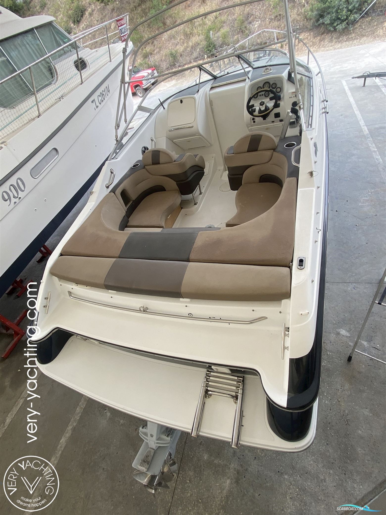 CHRIS CRAFT CONCEPT 25