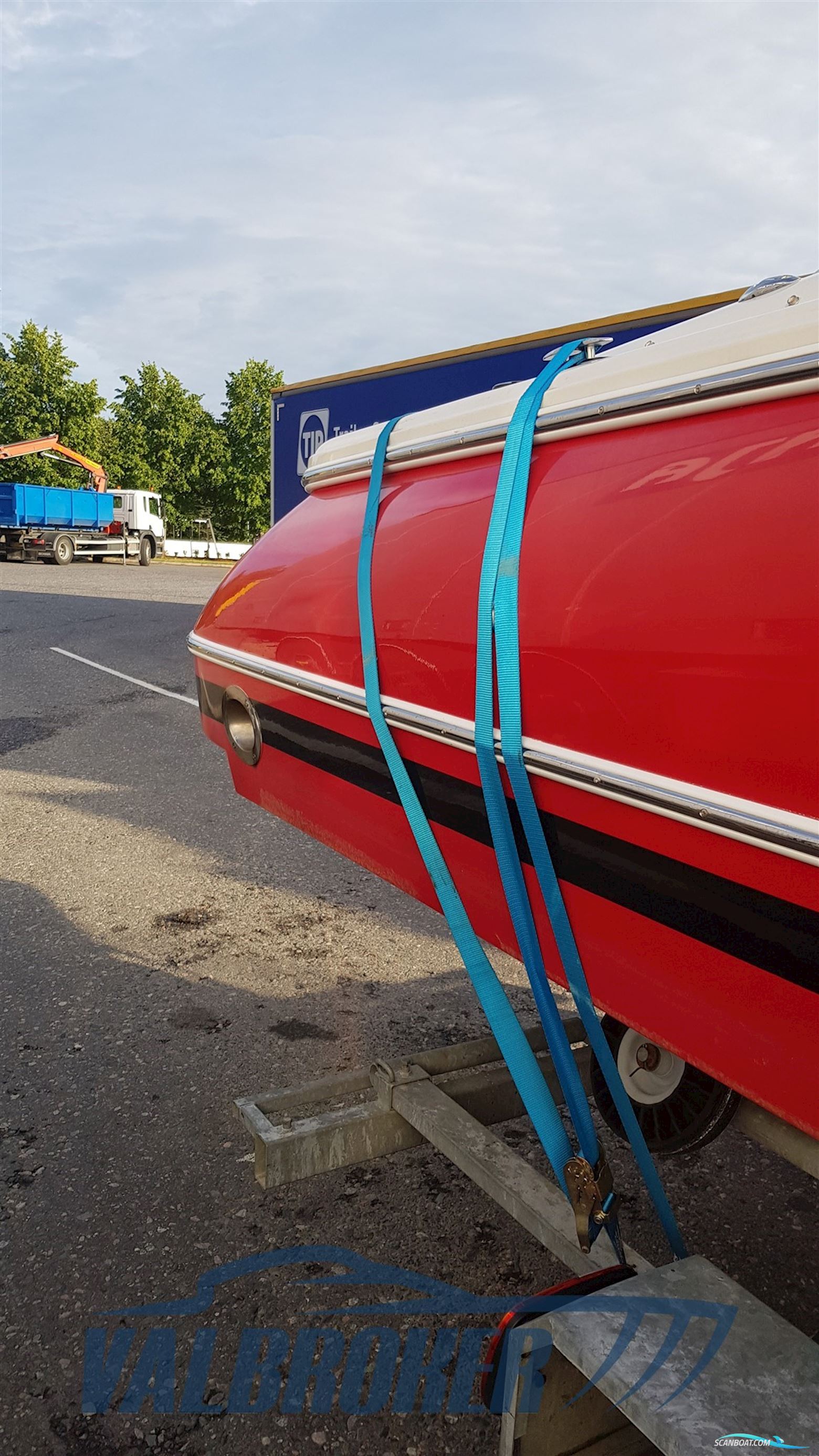 CHRIS CRAFT CORSAIR 25