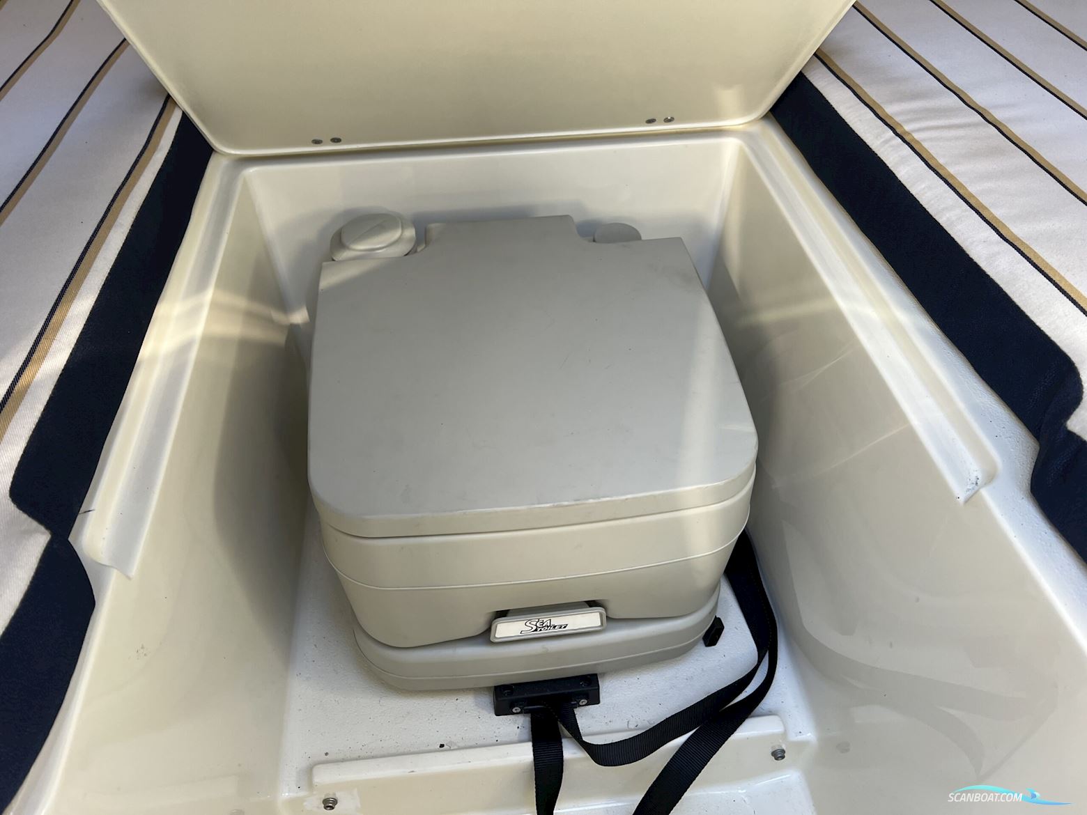 Chris Craft Corsair 25