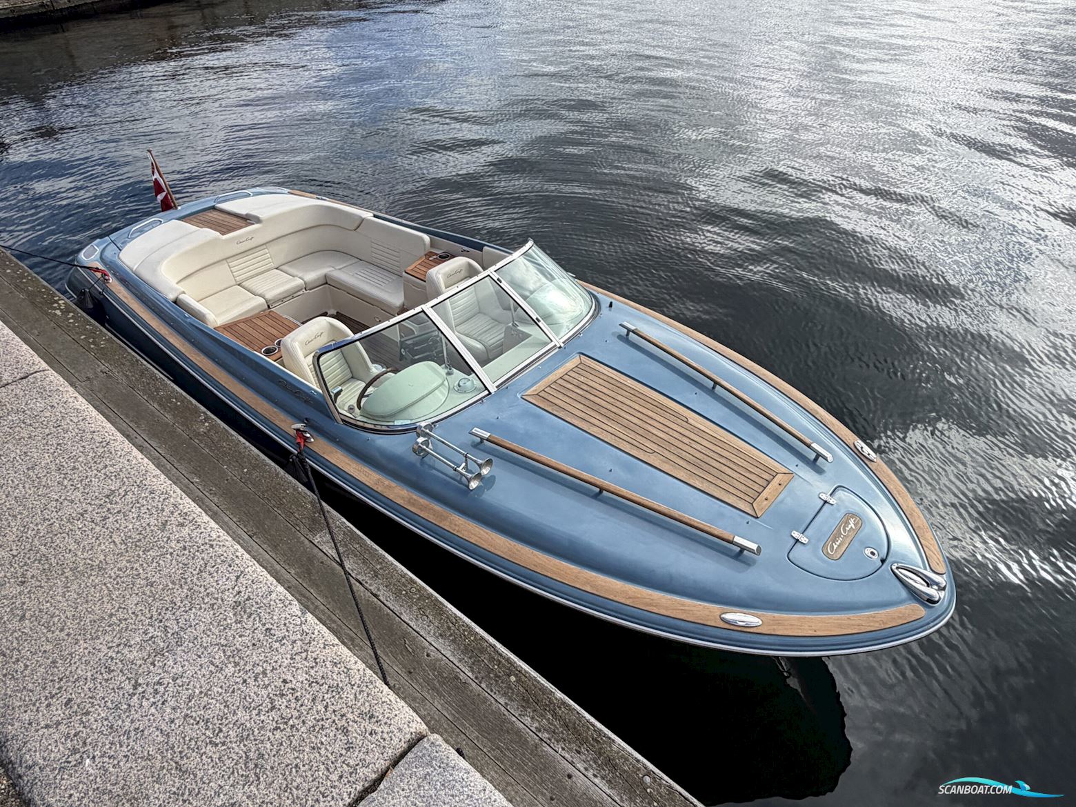 Chris Craft Corsair 25