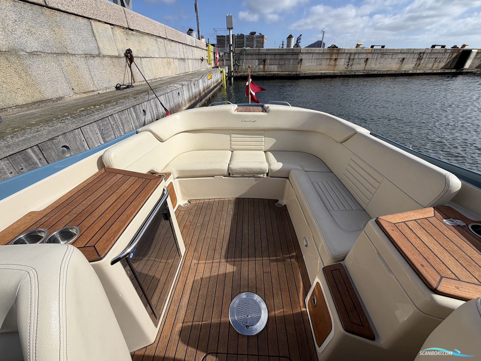 Chris Craft Corsair 25