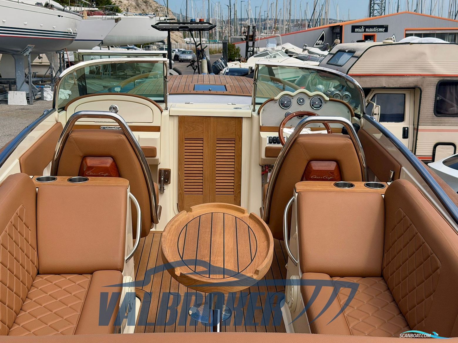 Chris Craft Corsair 27