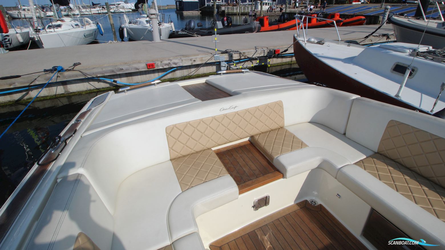 Chris Craft Corsair 28 