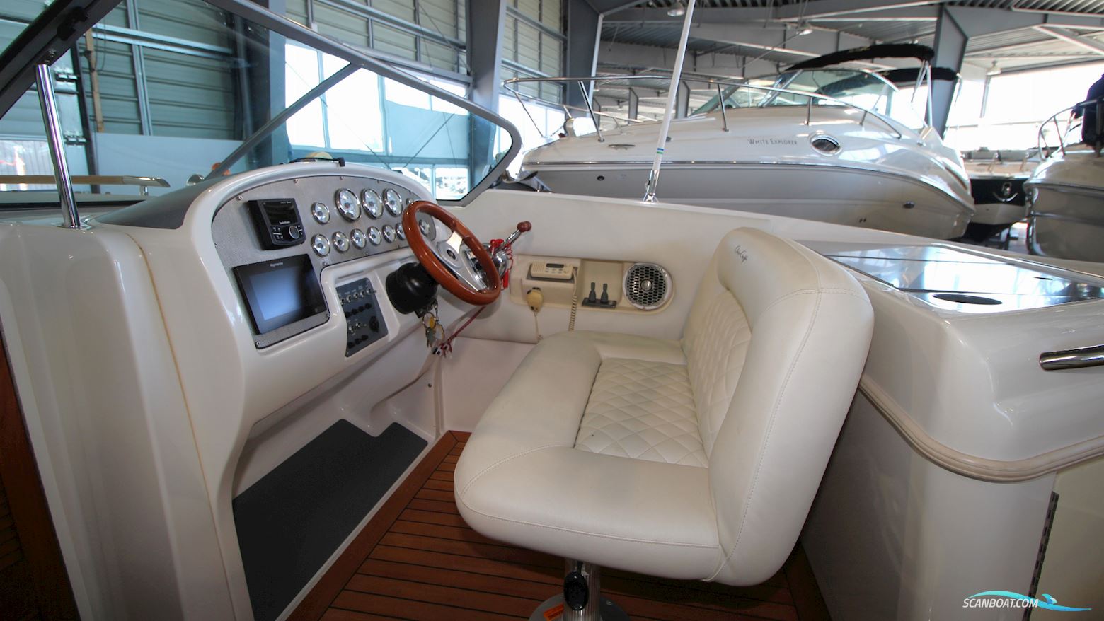 Chris Craft Corsair 28