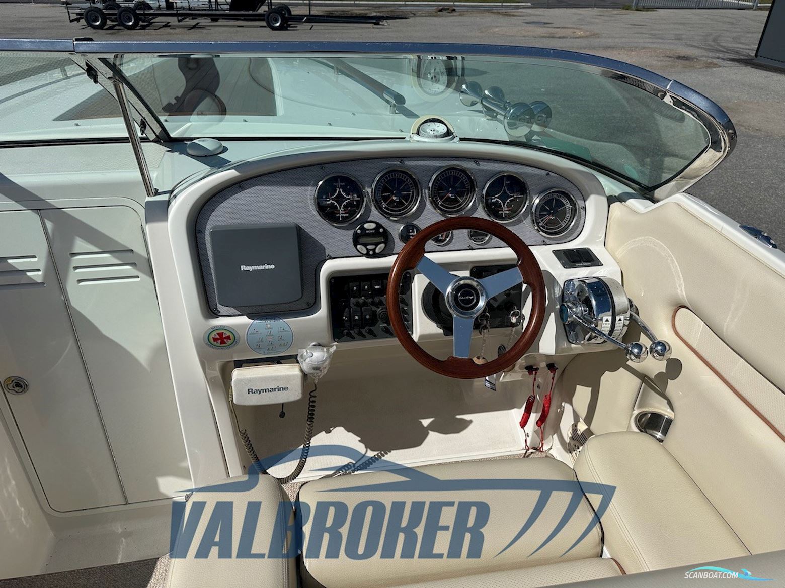 CHRIS CRAFT CORSAIR 28
