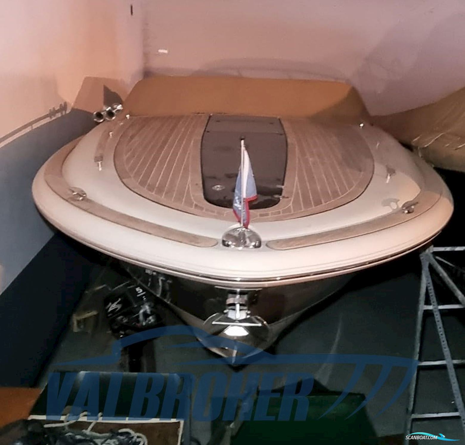 CHRIS CRAFT CORSAIR 32