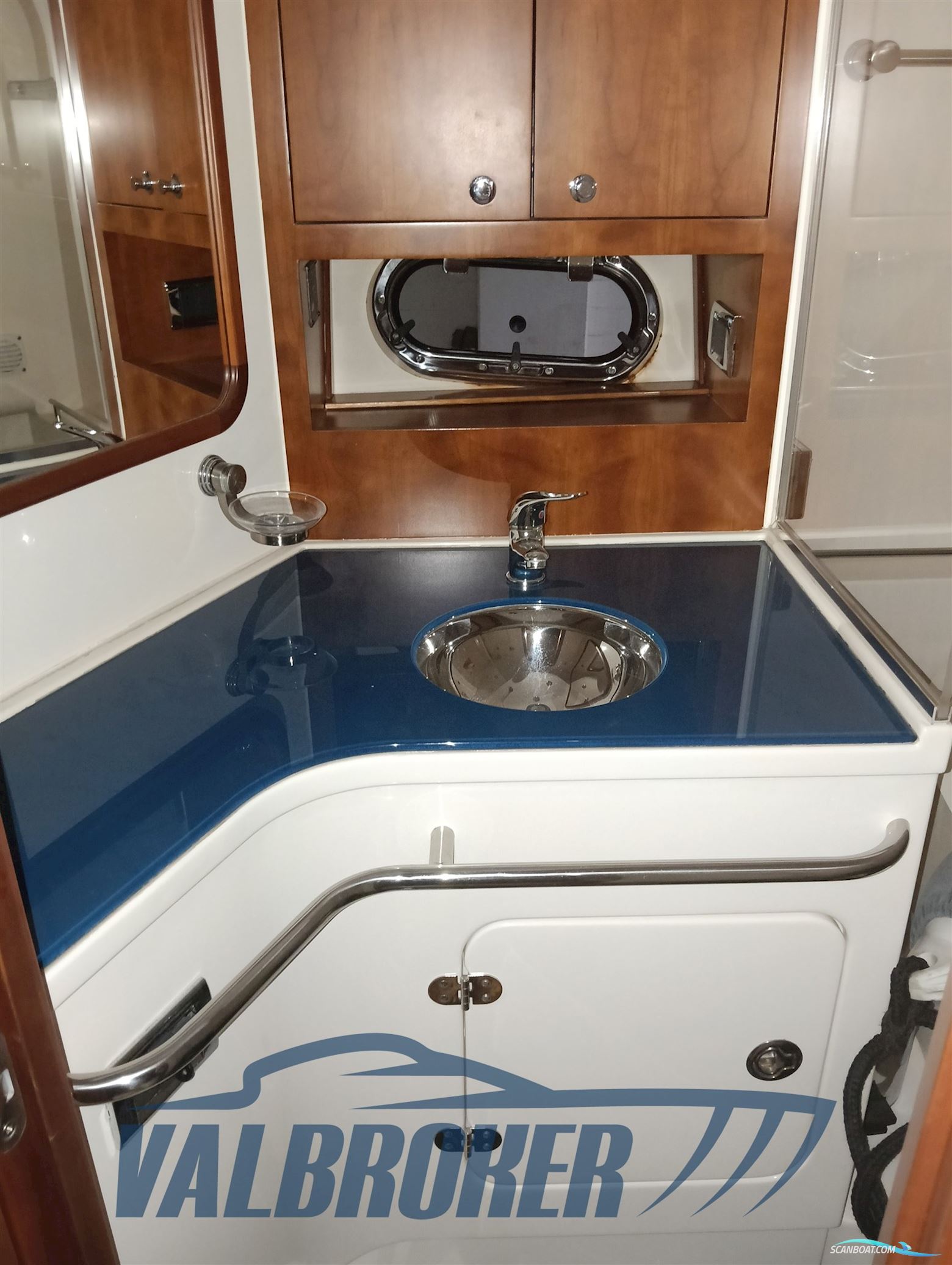 CHRIS CRAFT CORSAIR 36