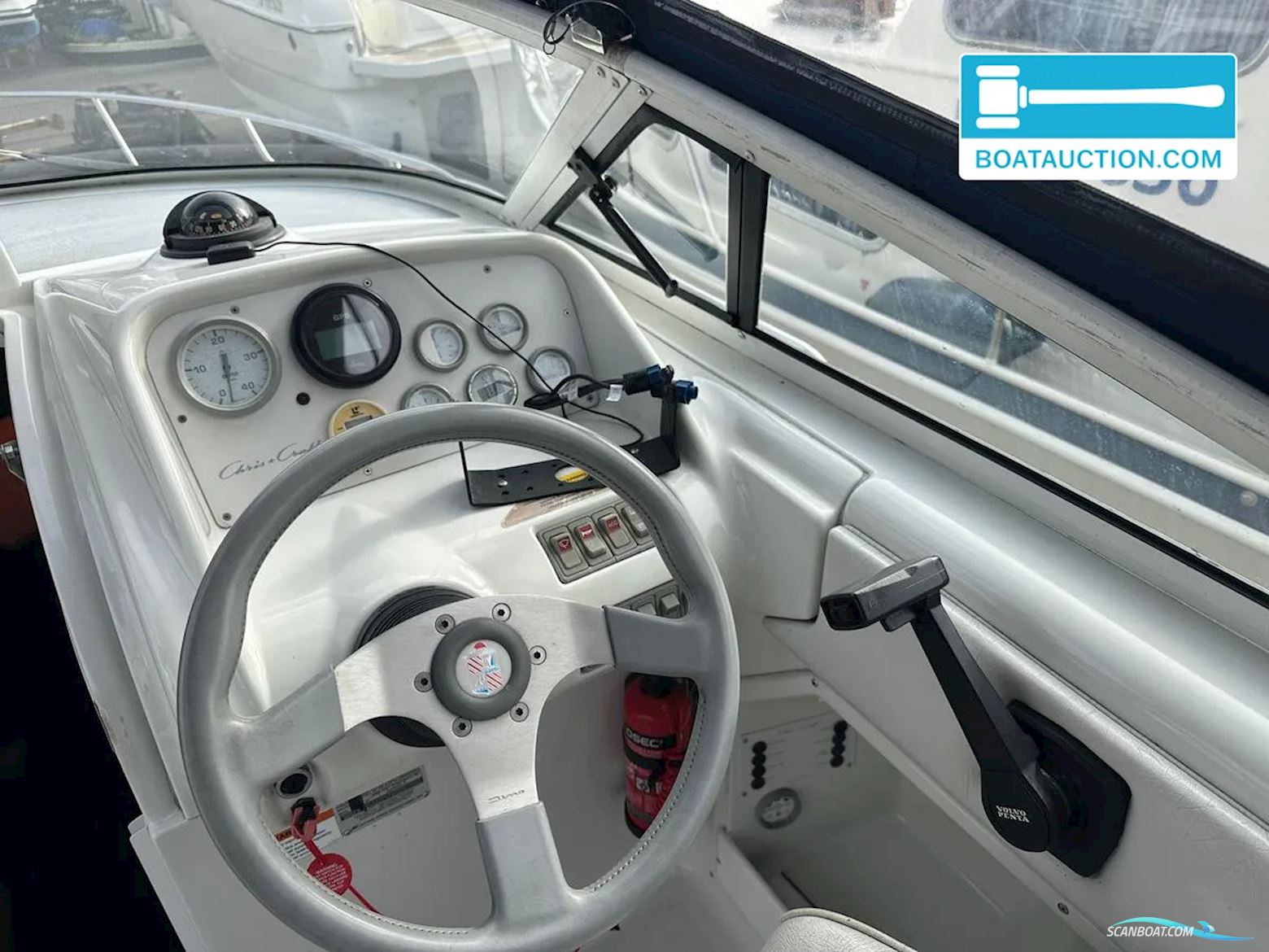 CHRIS CRAFT Crowne 262